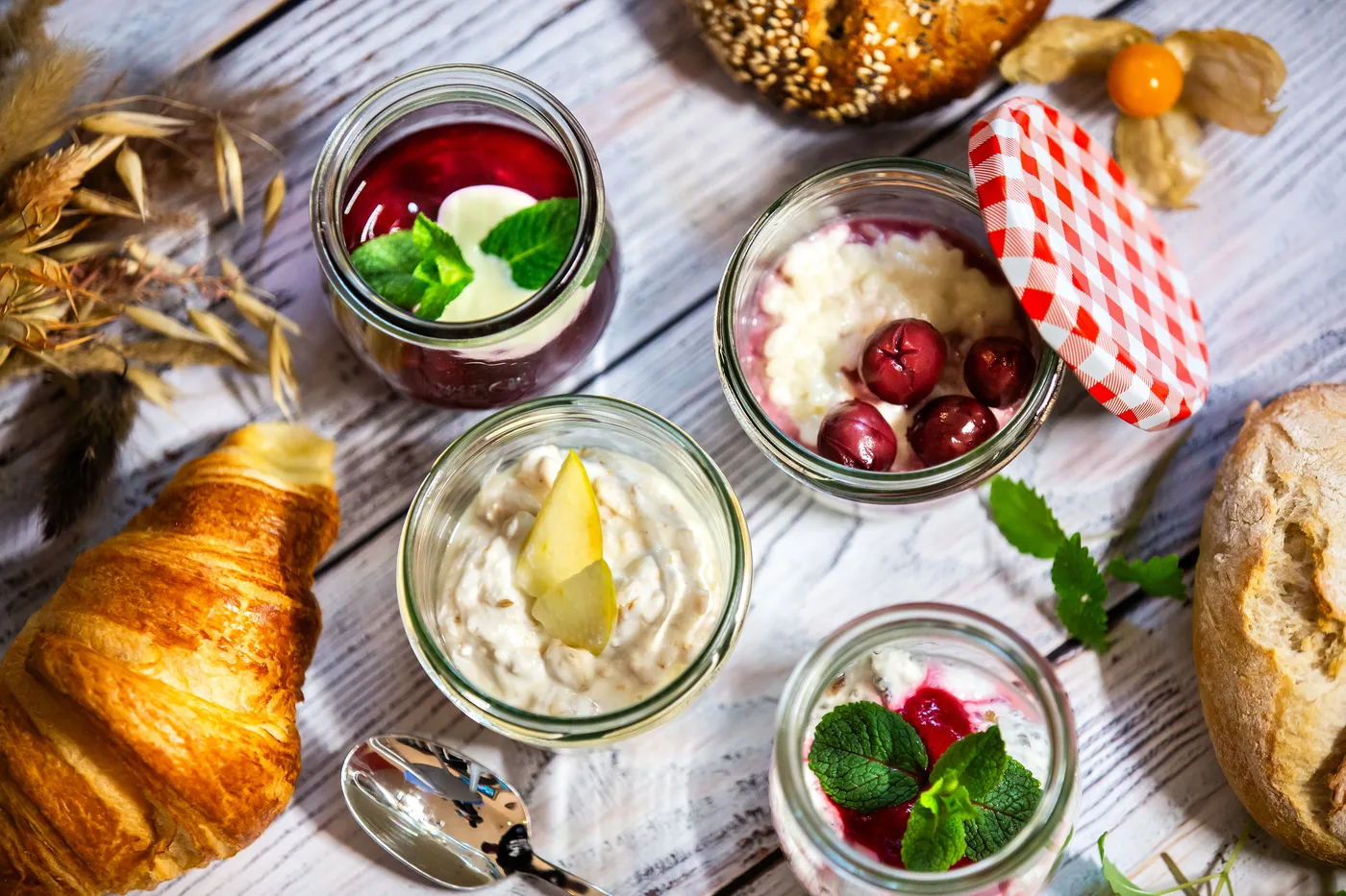 little BIG breakfast atmosphere